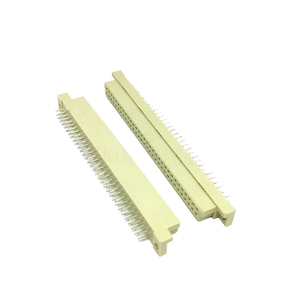 DIN41612 2.54mm Pitch DIN Connecteur 48 broches Femme 3 rangées Socket Type C à travers le trou emballement de plateau vertical