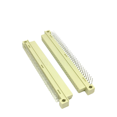 DIN41612 2.54mm Pitch DIN Connecteur 48 broches Femme 3 rangées Socket Type C à travers le trou emballement de plateau vertical
