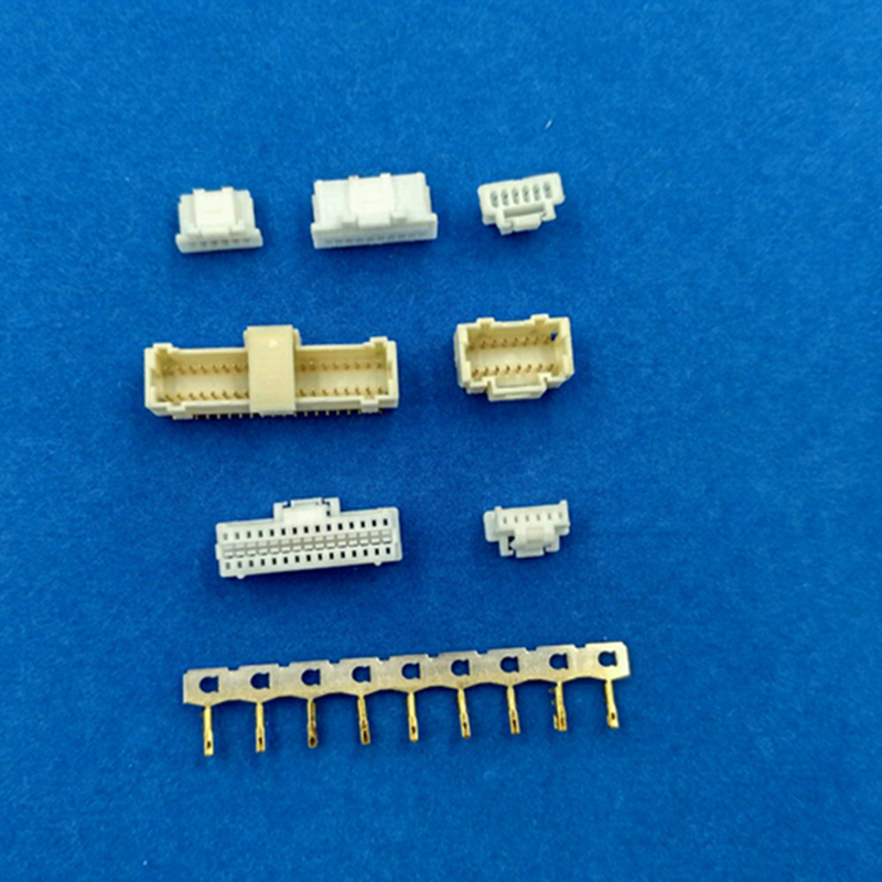 1.0mm fil de pas à la carte connecteur de logement équivalent pour Molex 501189 avec contact de laiton PA66